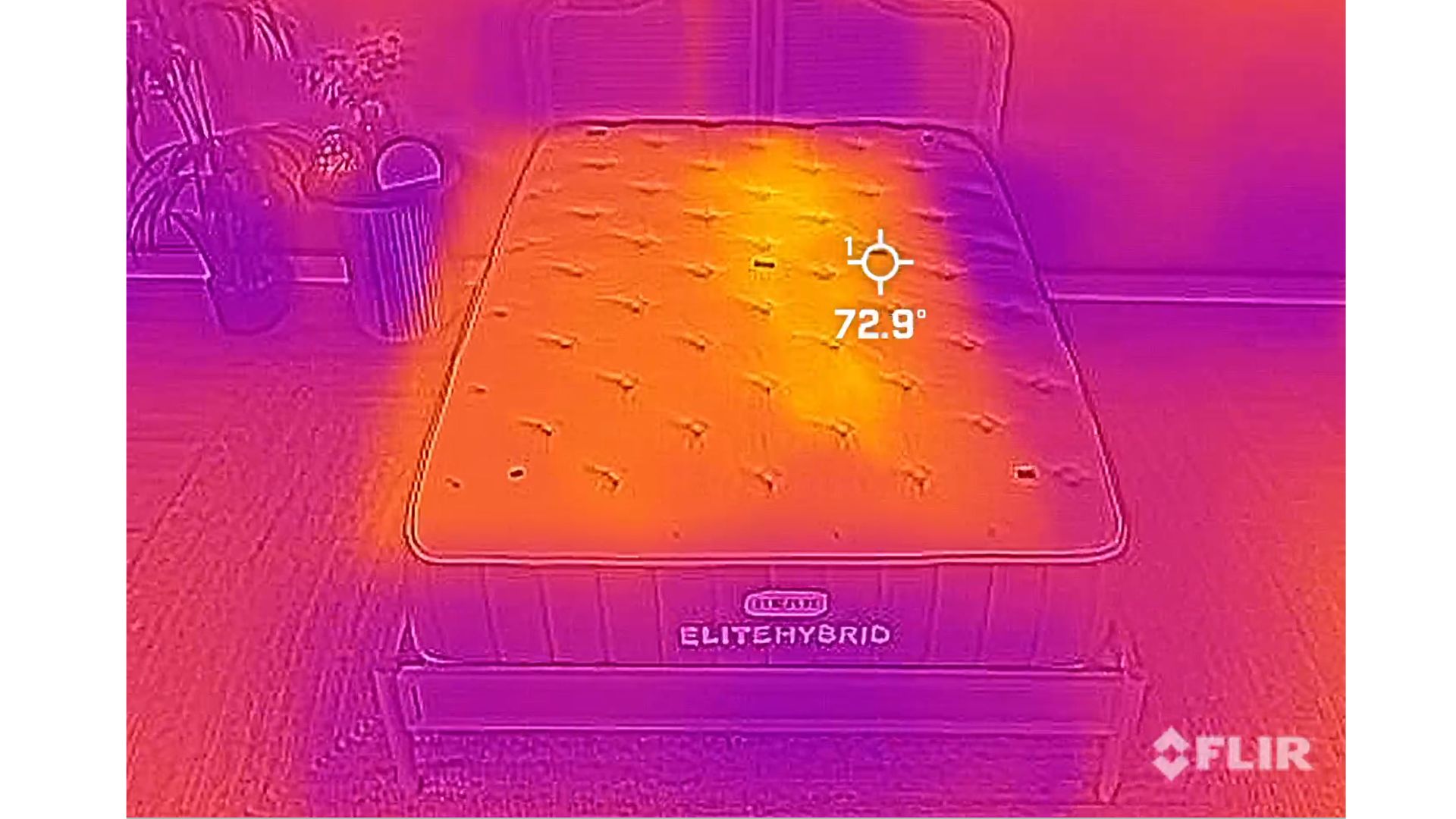 A thermal imaging camera image of the Bear Elite Hybrid mattress 