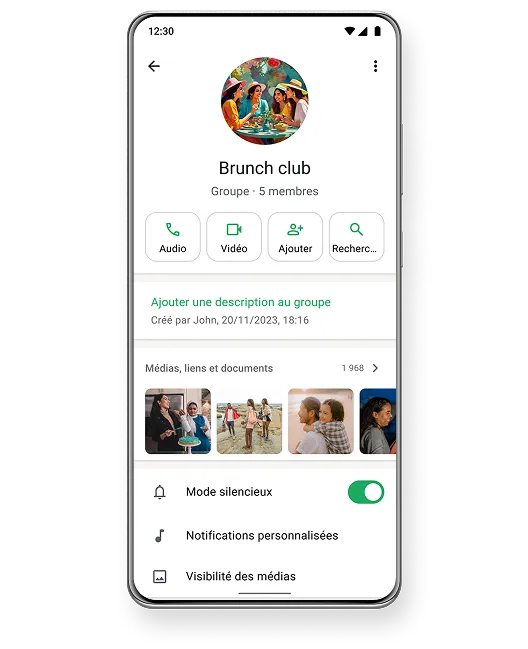 Écran de smartphone présentant une discussion de groupe nommée "Lunch Club" avec 5 membres, les boutons d’appel et de recherche, et les notifications en mode silencieux.